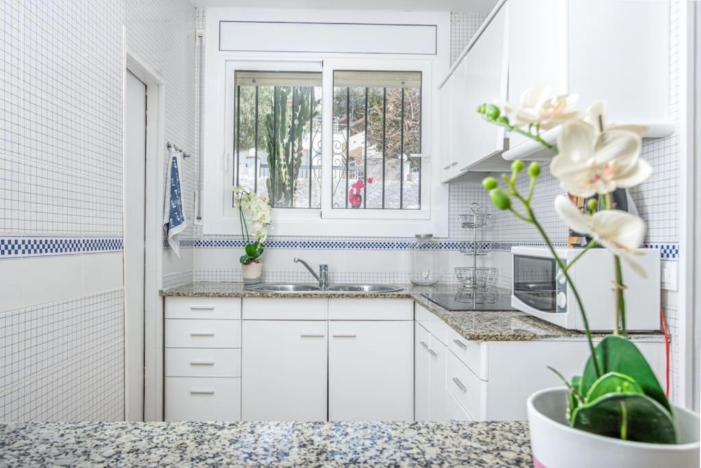 Merce 30-Amplia Casa De Vacaciones Con Vistas Al Mar Ρόζες Εξωτερικό φωτογραφία